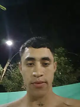 Cris-h's Live XXX Chat