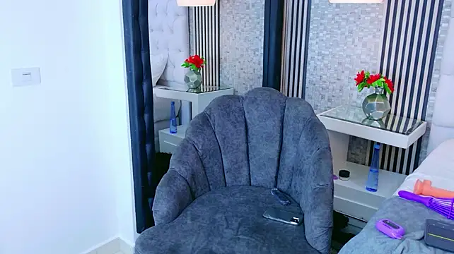 VioletMonroyn Live XXX chat