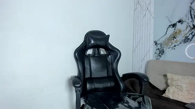 Chat +18 de oliverSky_ ao vivo