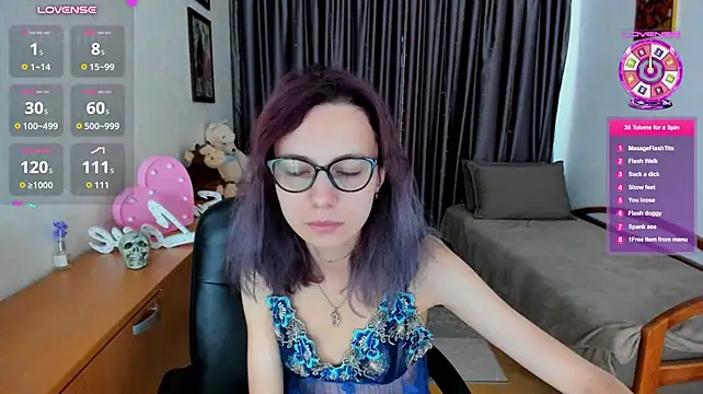 MiniLysii's Live XXX Chat