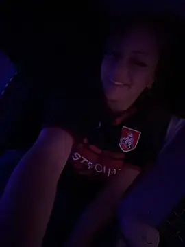 Pokazy przed kamerką – sage_love