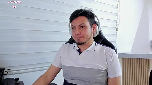 Rick_Adams élő XXX-chatje