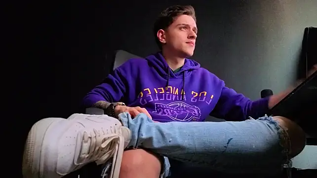 Онлайн чат XXX FelixStarkk