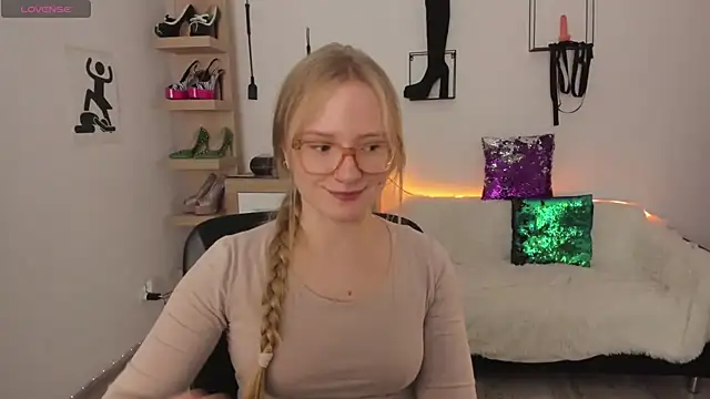 NancyHottie's Live XXX Chat