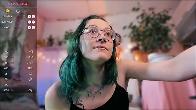 alisahug Adlı Modelin Canlı XXX Sohbeti