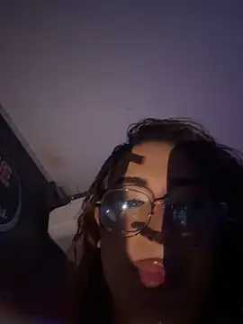 Chat XXX ao vivo de Monserrat_Trans22
