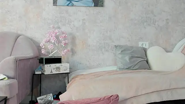 Chat +18 de Erika_Bee ao vivo