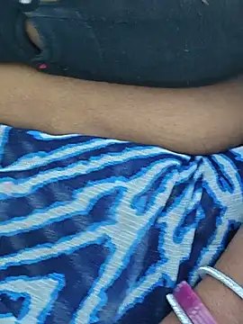 Nayra_Hearts Pertunjukan Webcam