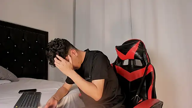 MaxLeons 现场XXX聊天
