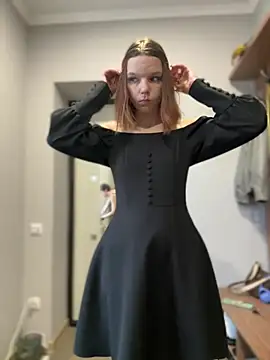 CherryBombs-n Live XXX chat
