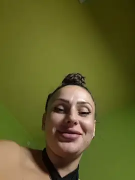 Caramellaa Live XXX-chat