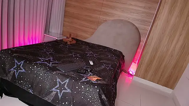 kiara_lp's Live XXX Chat