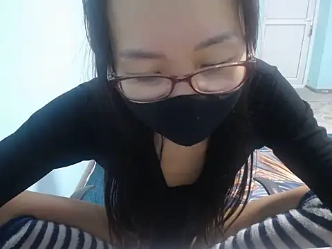แชท XXX สดของ elllaaxx