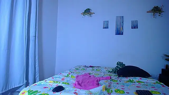 CamileRousse's Live XXX Chat