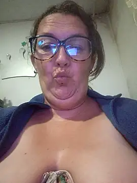 _Saraqueen--'s Live XXX Chat