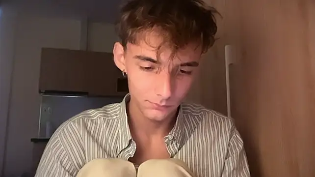 YourLucius – Naživo XXX chat