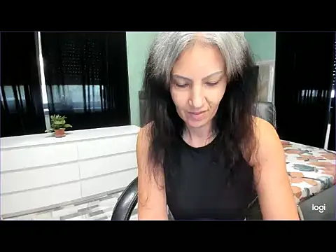 LexxxyDiamond Chat XXX live