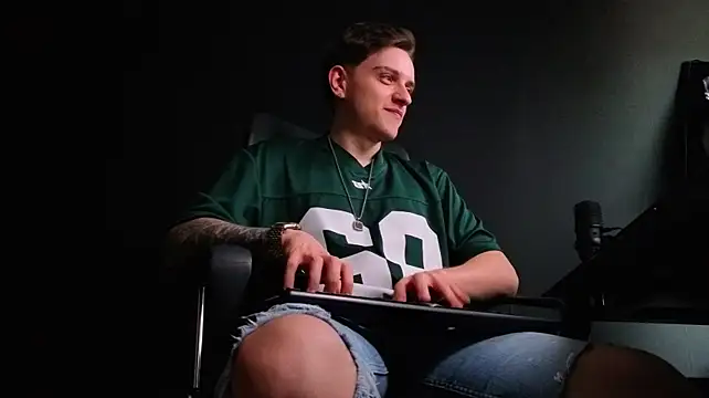 FelixStarkk – Naživo XXX chat