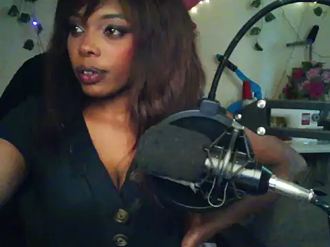 Anaconda2350 Live XXX-Chat