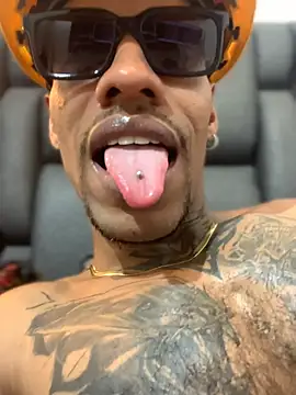 Salomon_koude Live XXX-Chat