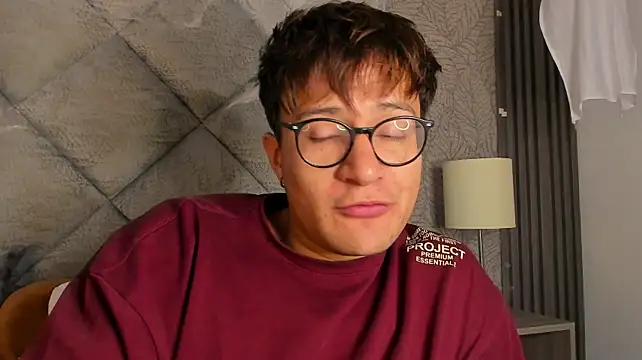 Hassbyd XXX чат на живо