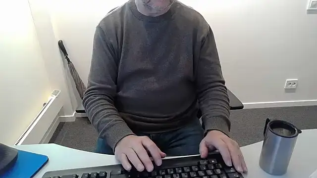 Buggemann live XXX chat