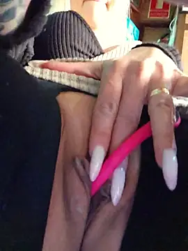 MILFBARBY Adlı Modelin Canlı XXX Sohbeti