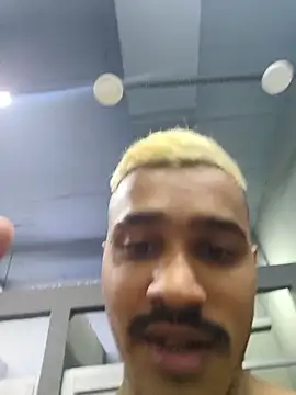 Mrgill09n Live XXX chat
