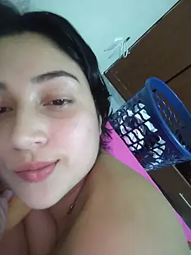 kiarafox22's Live XXX Chat