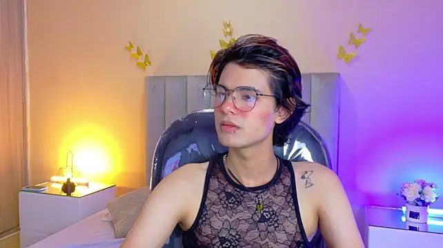 Derek_Sinn লাইভ XXX চ্যাট