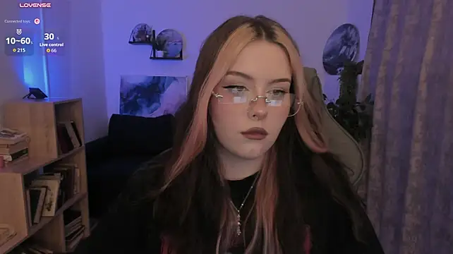 CoraMiel – Naživo XXX chat