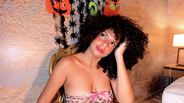 SheyLopezn Live XXX chat
