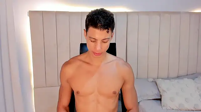JustPhantomn Live XXX chat