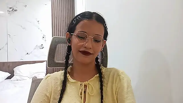 MandaForero's Live XXX Chat