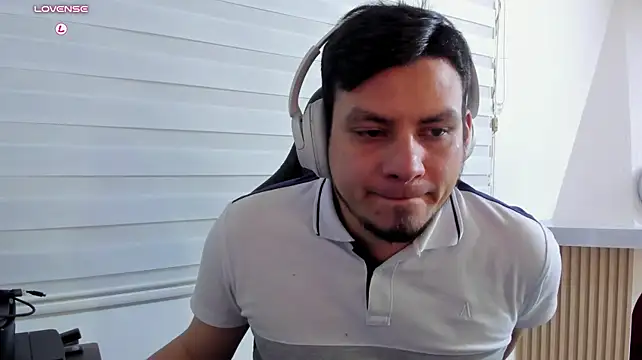 XXX chat uživo modela Rick_Adams