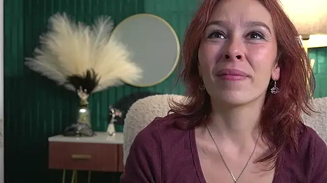 HaileyMoonn XXX чат на живо