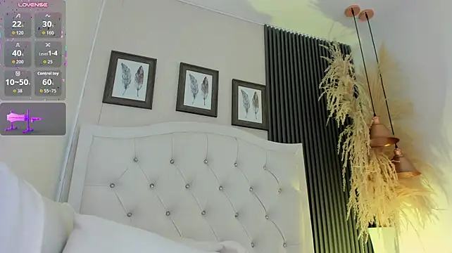 Chatroom XXX en direct de kitty_bluuee