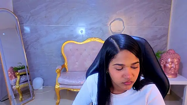 צ'אט XXX בשידור חי של JadeRose_s