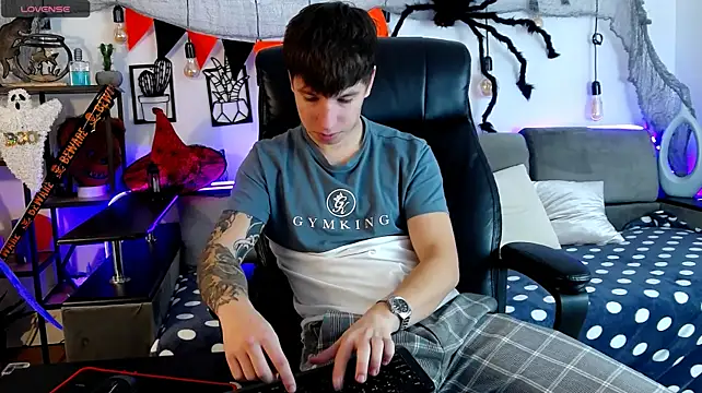 Živý XXX chat ThomasEdisonn
