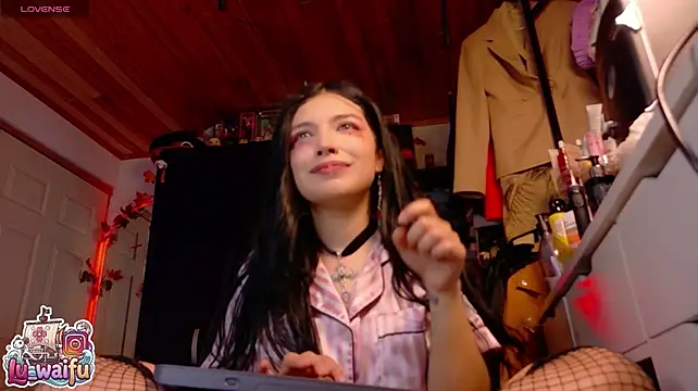Chat +18 de Isiswaifu ao vivo