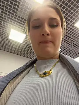 AdelRich's Live XXX Chat