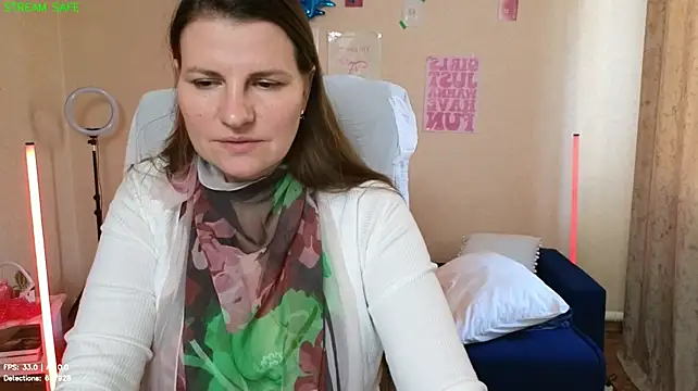 Mirabelle_Velvet Chat XXX in diretta