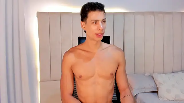 JustPhantomn Live XXX chat