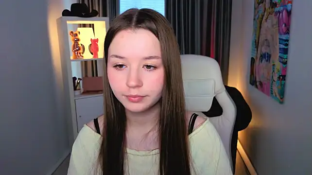 RileyBloomss Adlı Modelin Canlı XXX Sohbeti