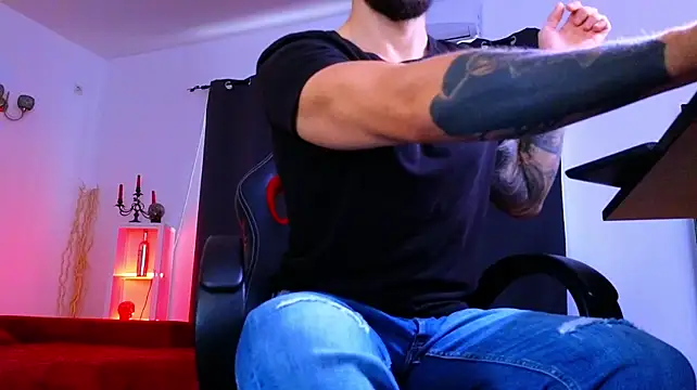 Chat XXX en directo de MightyAaron66