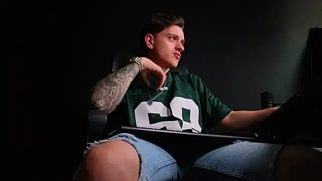 FelixStarkk Live XXX-Chat