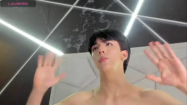 Chat +18 de AerumChae ao vivo