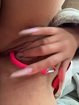DollyTall's Live XXX Chat