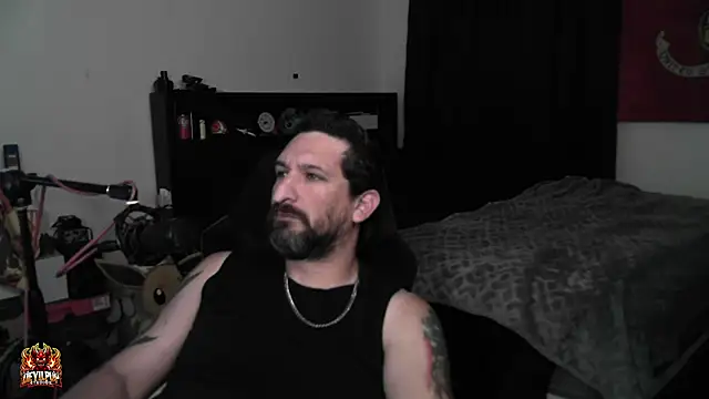 DevilPup75_ XXX чат на живо
