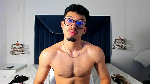 צ'אט XXX בשידור חי של Jaxon_Carter